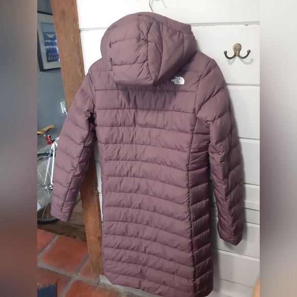 The North Face Maroon Insulated Jacket - Picture 4 of 5